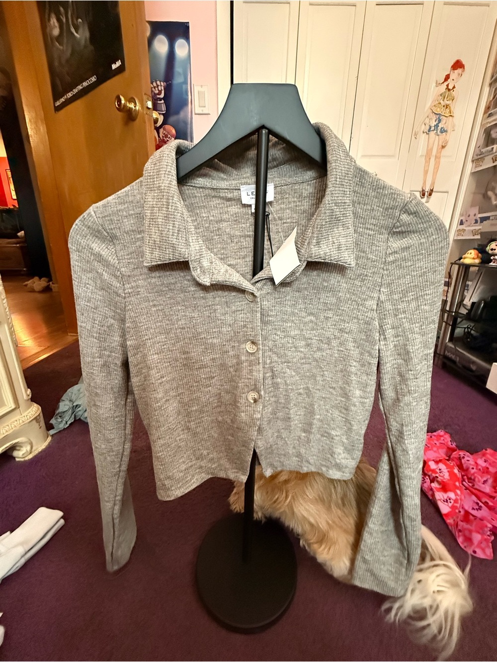 Le lis Gray Ribbed Cropped Button-Up Cardigan - Picture 2 of 4